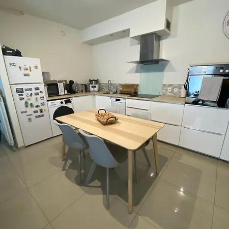 Beau Duplex A 2 Min Du Rer B * 塞夫朗市