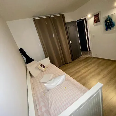 Beau Duplex A 2 Min Du Rer B Апартаменты